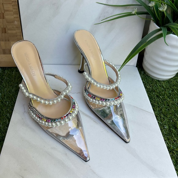 Mach & Mach PVC
Visit
Diamond of Elizabeth Mules size 38 - Picture 8 of 16